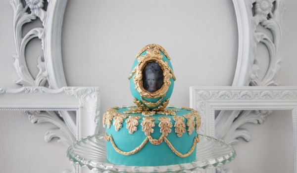 http://www.notonthehighstreet.com/dolcedolce/product/faberge-egg-cameo-cake